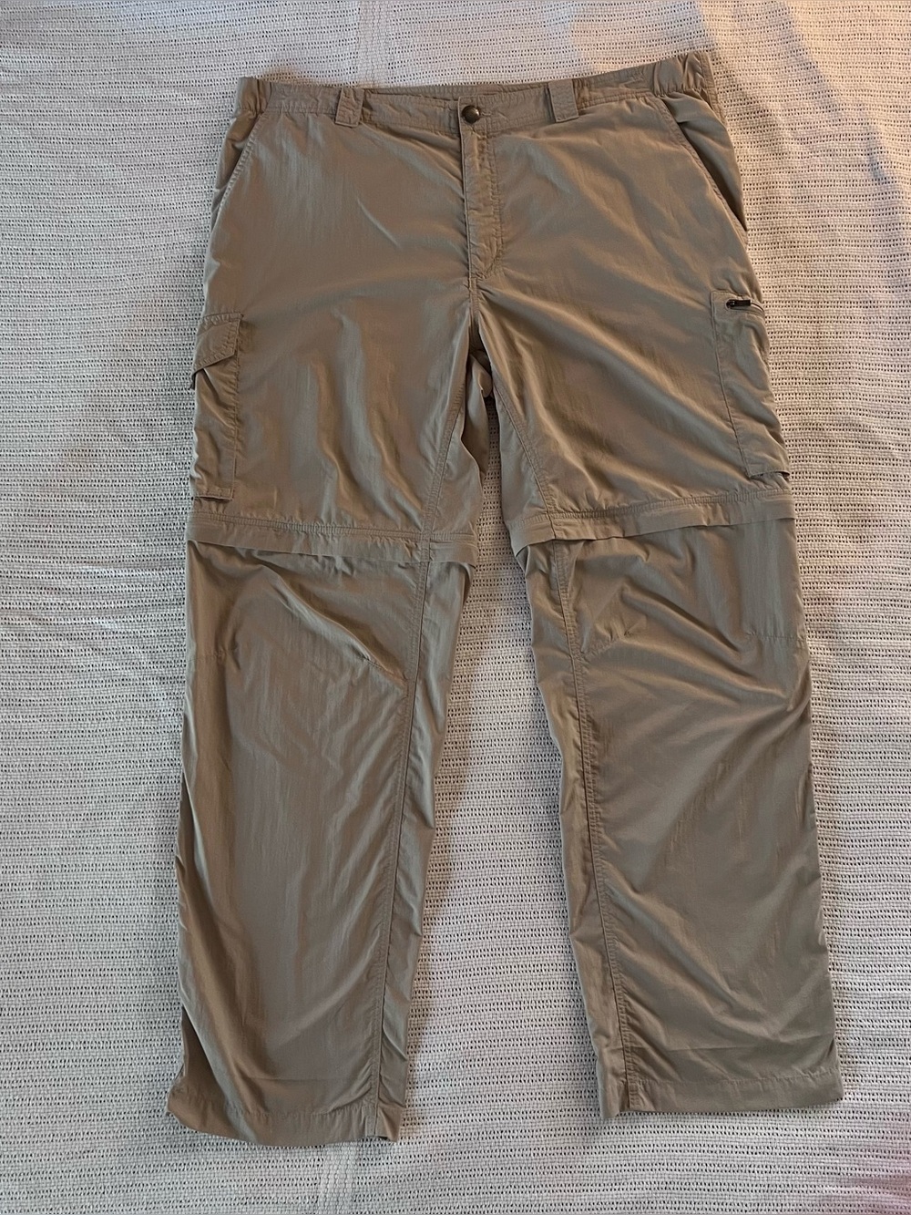 Columbia Omni-Shade — Men's Zip-Off Cargo Pants - Khaki/Tan